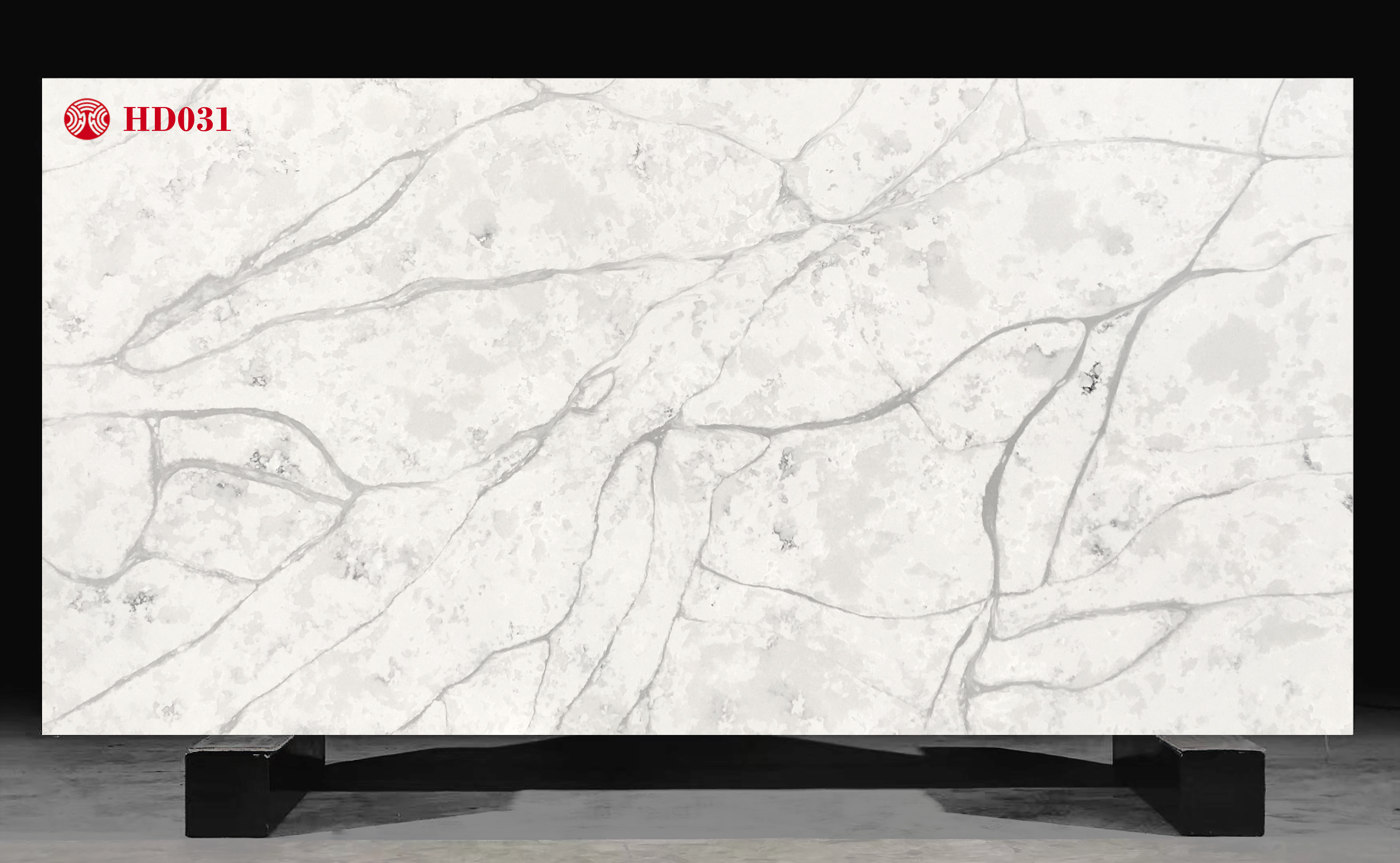 Calacatta Artificial Quartz Slab with Grey Lines And Patterns