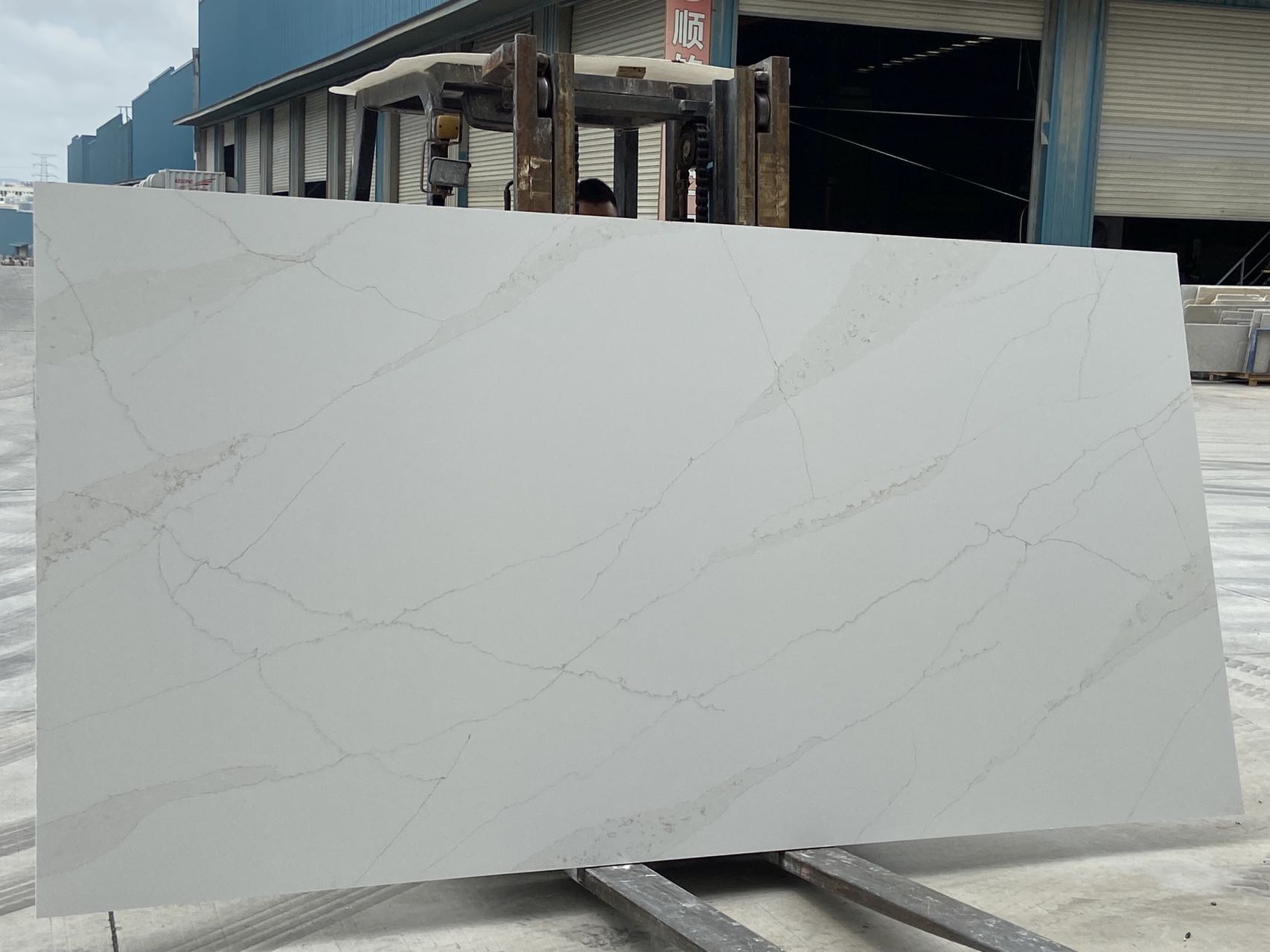 Calacatta White Quartz Artificial Stone Slabs
